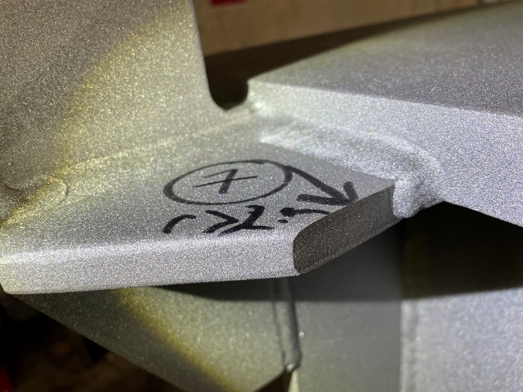 Assessment of edge preparation grade according to ISO 8501-3 (P1, P2 or P3)